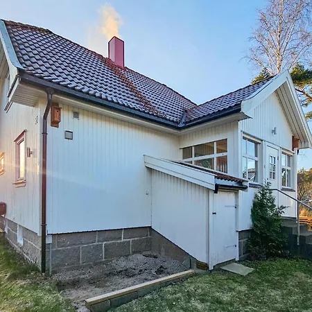 3 Bedroom Cozy In Casa vacanze